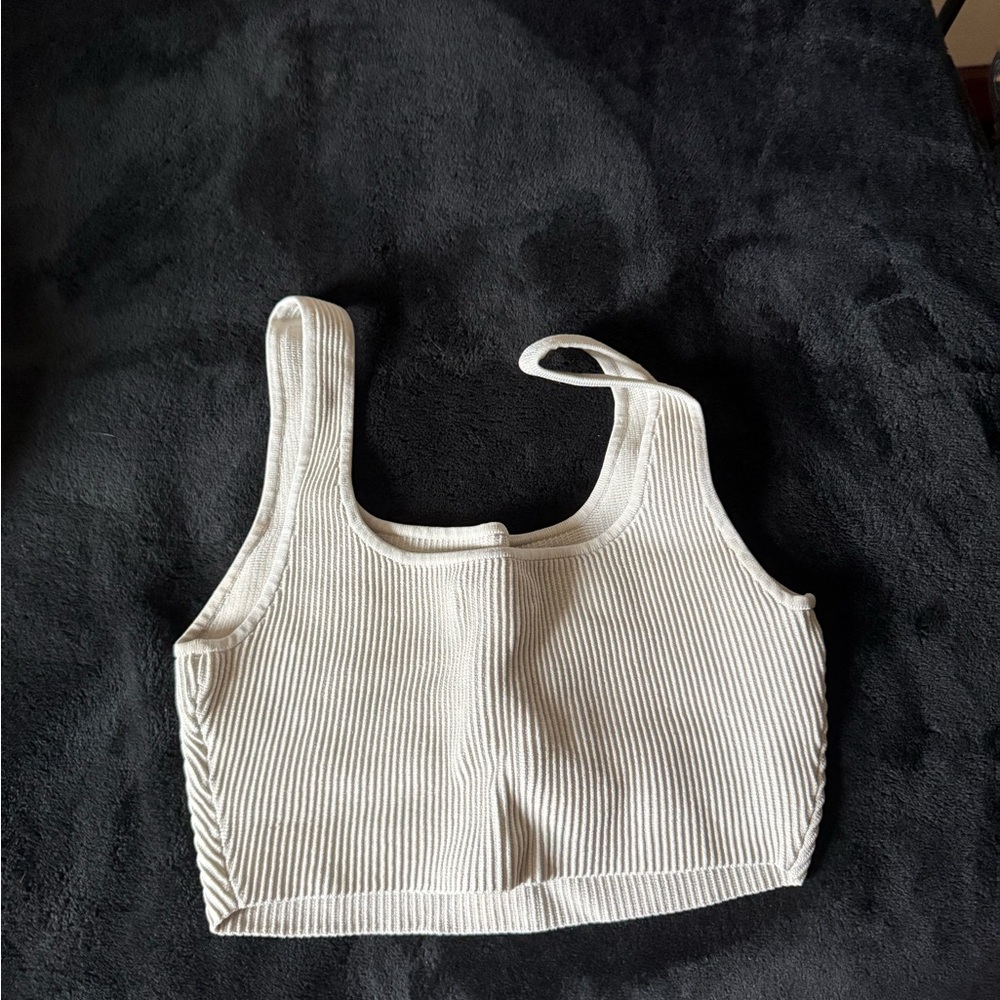 Babaton Cropped Tank Ribbed - Picture 2 of 3